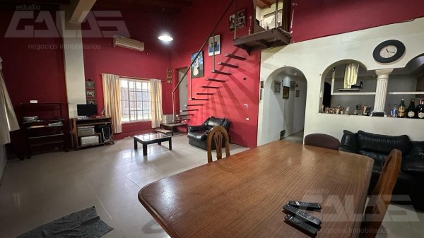 Casa en venta | 8 ambientes | Ituzaingo
