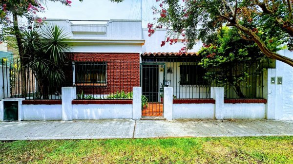 Casa en venta | 3 ambientes | Moron