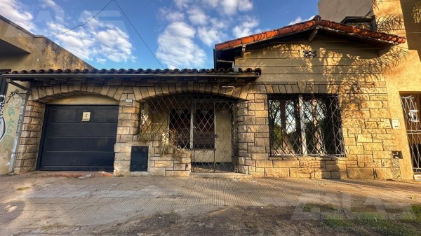 Casa en venta | 4 ambientes | Castelar