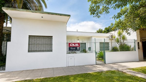 Casa en venta | 3 ambientes | Ituzaing&oacute; Sur | Ituzaingo