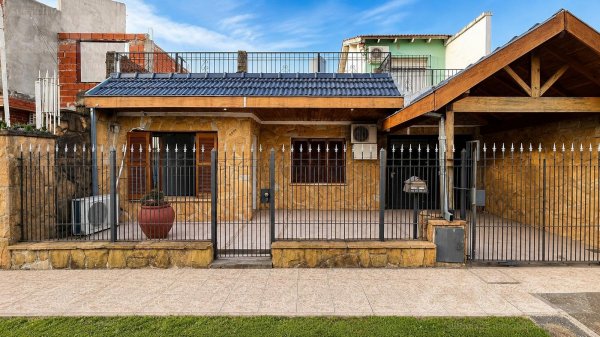 Casa en venta | 4 ambientes | Ituzaing&oacute; Norte | Ituzaingo