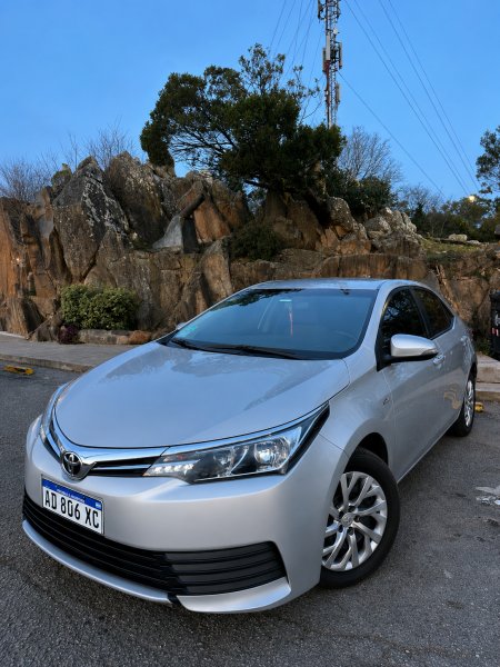 Toyota Corolla 1.8 Xli L/17 Cvt