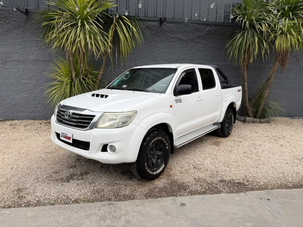 Toyota Hilux Hilux 3.0 Dc 4x4 Tdi Sr L12 | Ayacucho