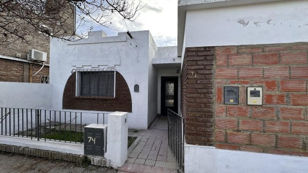 Casa en alquiler | 1 ambientes | Fray Luis Beltran | San Lorenzo