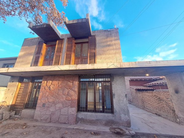 Casa en venta | 4 ambientes | Godoy Cruz