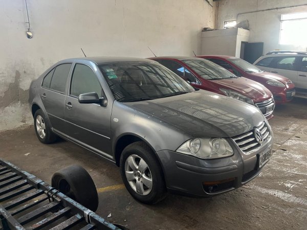 Volkswagen Bora Bora 2.0 Mpi Trendline | Azul