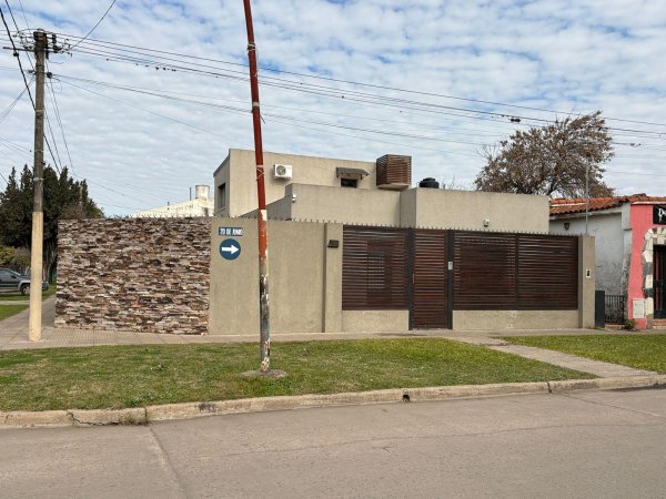 Casa en venta | 5 ambientes | Villa Gobernador Galvez | Rosario