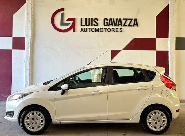 Luis Gavazza Automotores