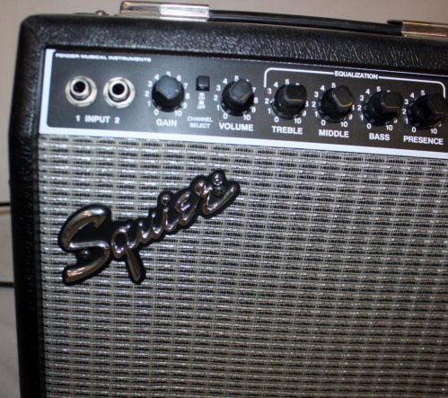 Amplificador Fender Squier Champ 15w - Comprá en San Juan